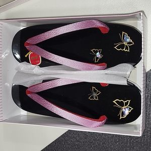 NWT Laquered & Abalone Inlay Japanese Formal Geta